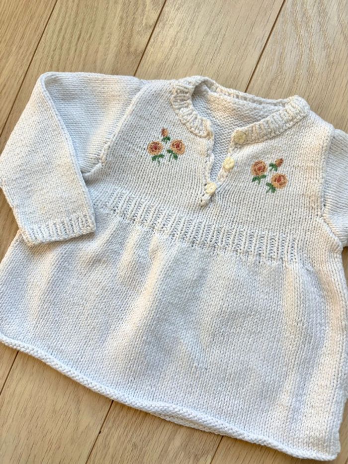 Pull coton tricoté et brodé main 12 mois - photo numéro 3