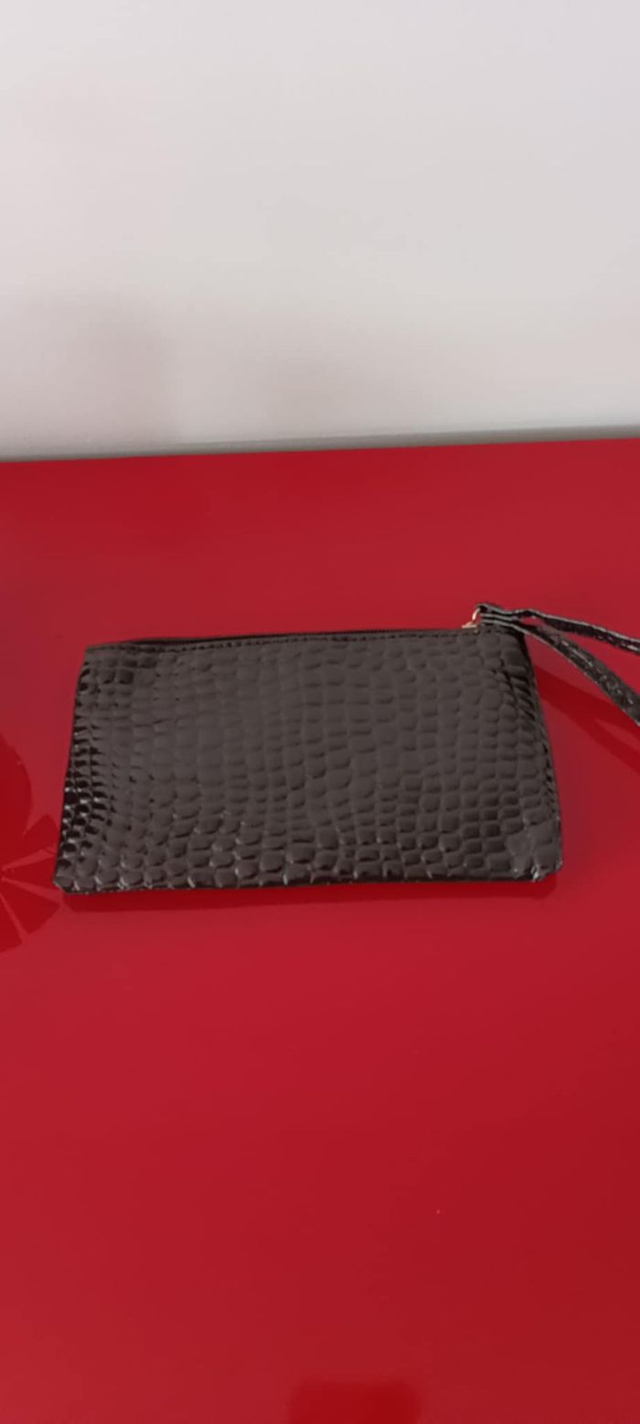 Pochette porte-monnaie noir avec cordon de poignet - photo numéro 6