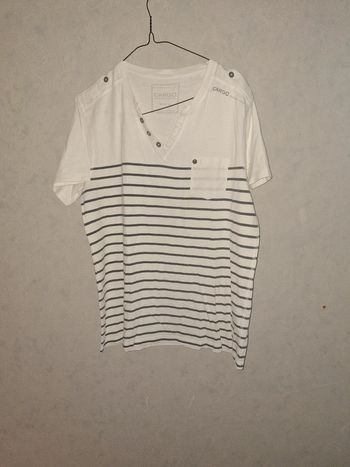 Tee shirt rayé bleu et blanc cargo