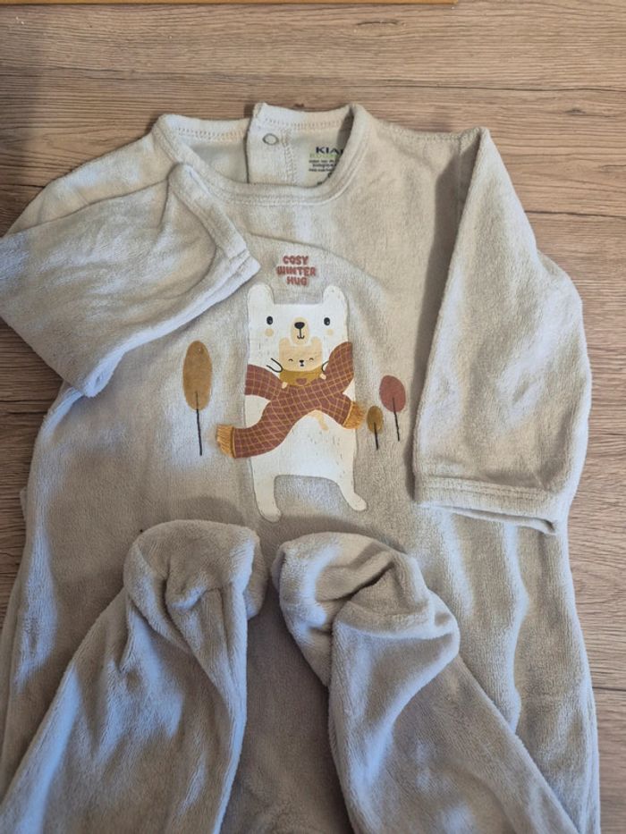 Pyjama Kiabi taille 9 mois