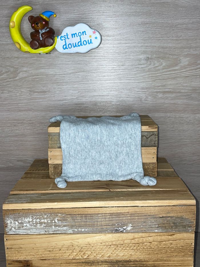 DY381 doudou plat dumbo éléphant 🐘 Disney - photo numéro 2