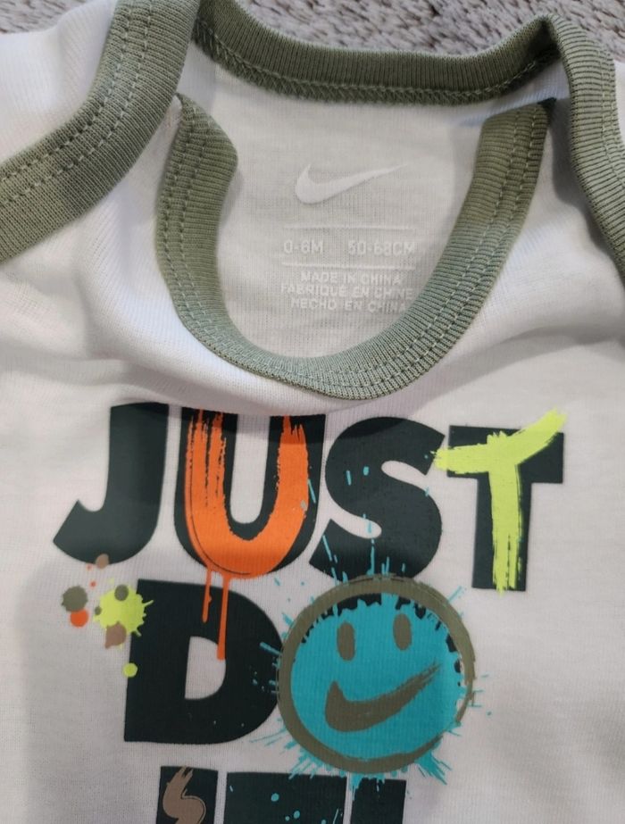 Ensemble Nike - photo numéro 3