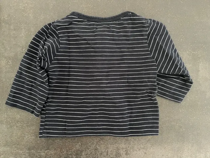 Ensemble garçon teeshirt manches longues à rayures Kiabi et jeans Obaïbi taille 1 mois - photo numéro 9