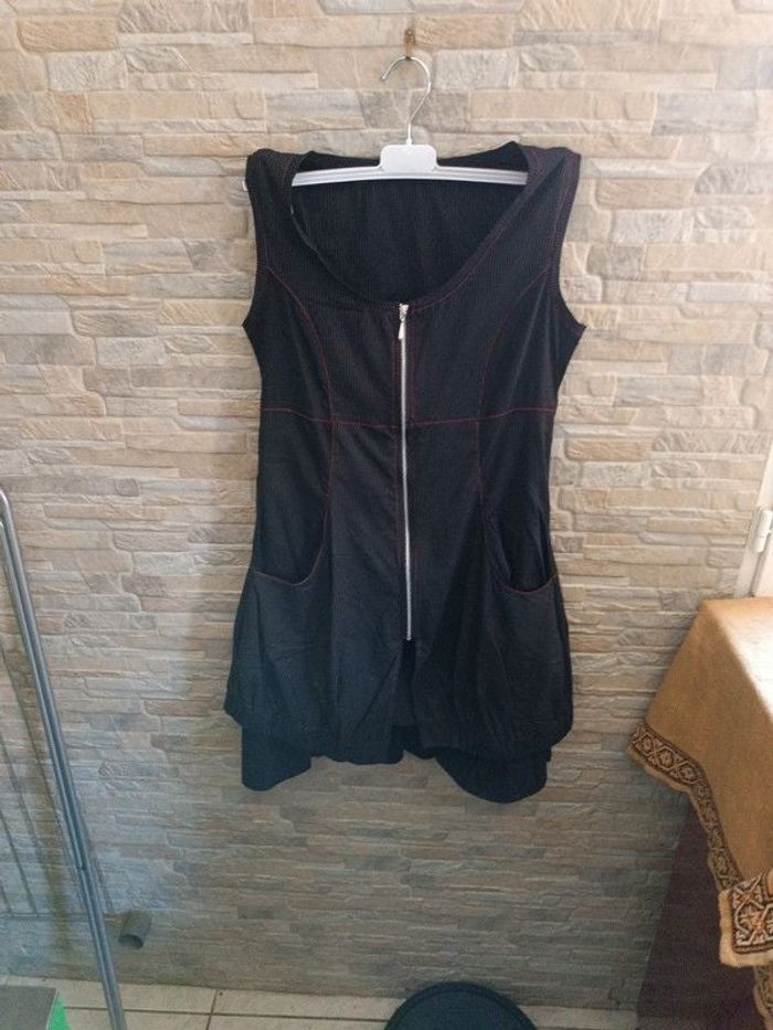 Robe noire zippée 36