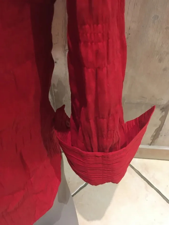 Superbe chemise gauffrée de marque Cache Cache en taille 38 en excellent état - photo numéro 3