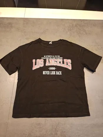 Vends tee-shirt enfant SHEIN los Angeles taille 10 -11 ans.