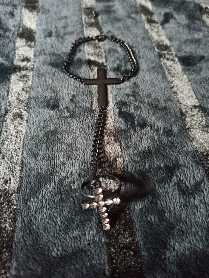 Bracelet / bague croix - photo numéro 6