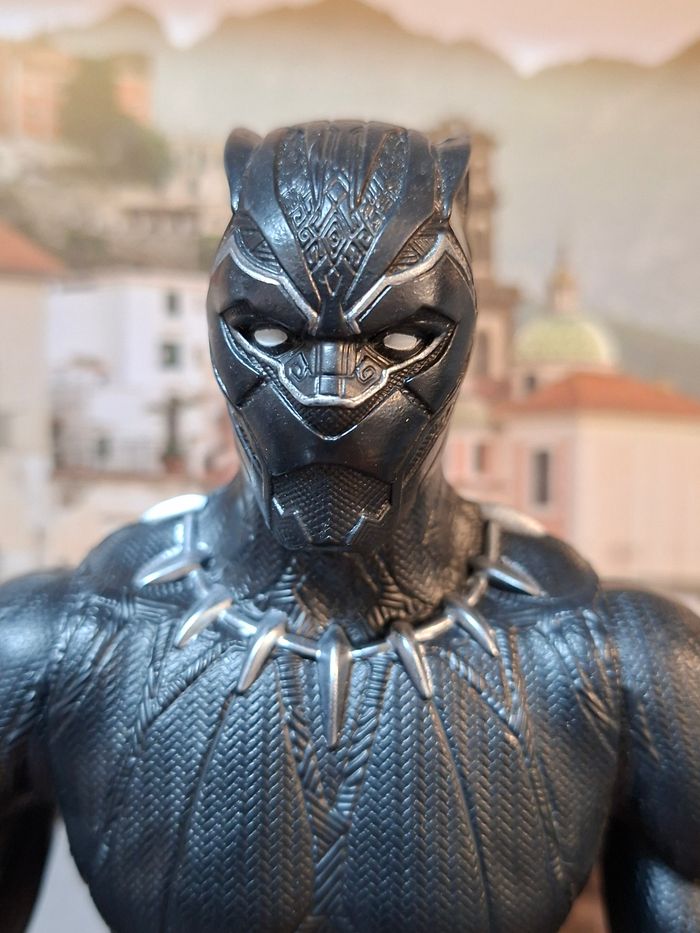 Figurine Titan Hero Series Black Panther 29cm environ - photo numéro 2