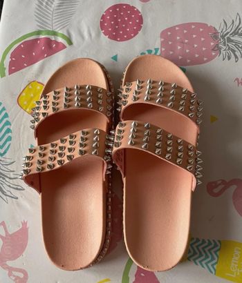 Claquettes roses à clous, taille 37, Clarosa.