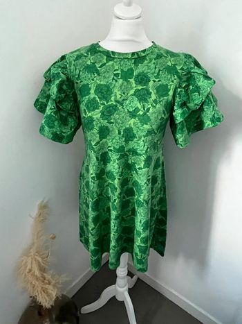 Robe verte manches bouffantes Zara S
