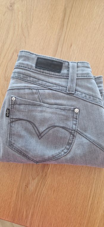 J'en levi's gris
