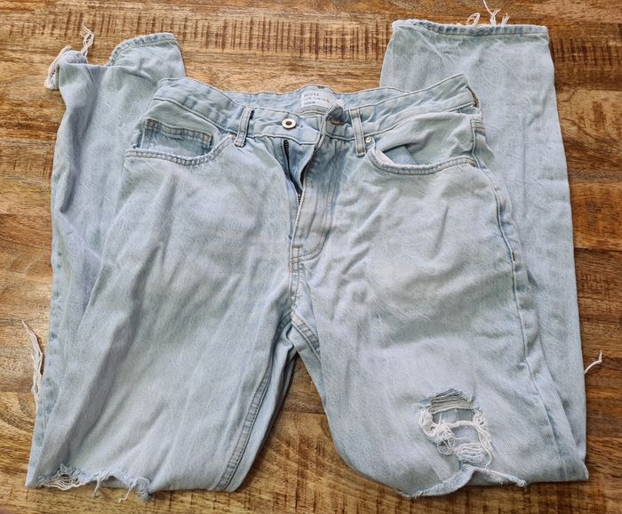 Jeans troué Bershka taille 38 - photo numéro 3