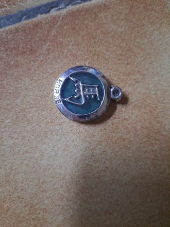 Pendentif astrologie cheval