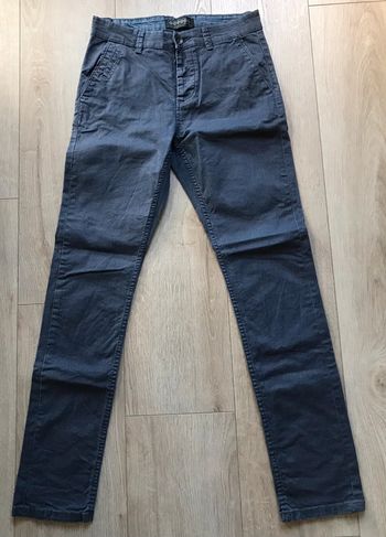 Pantalon homme à petits motifs