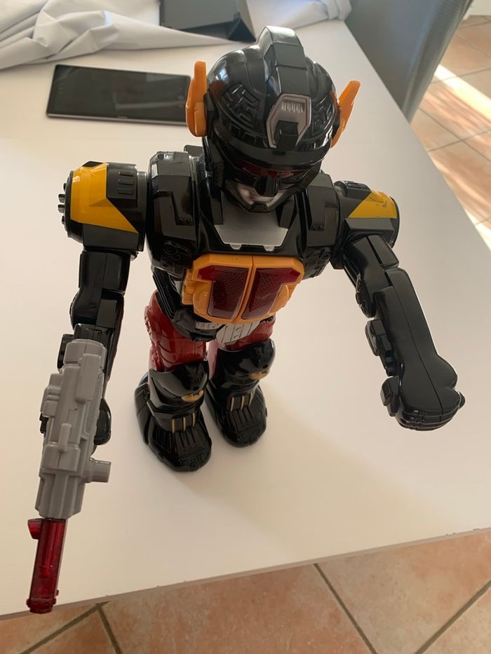 Robot électronique super leader - photo numéro 3