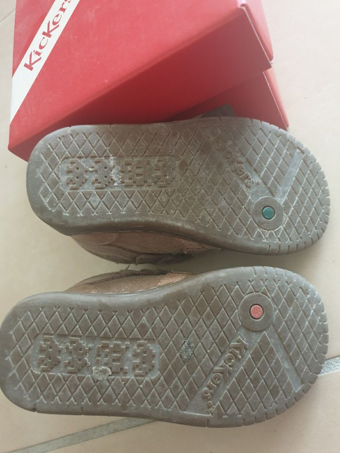 Chaussures Kickers taille 23 garçon hiver cuir - photo numéro 5