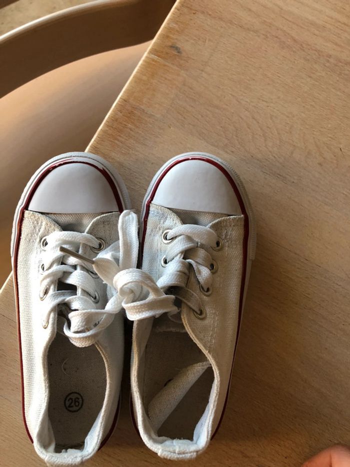Baskets blanches garçon 26 - photo numéro 3
