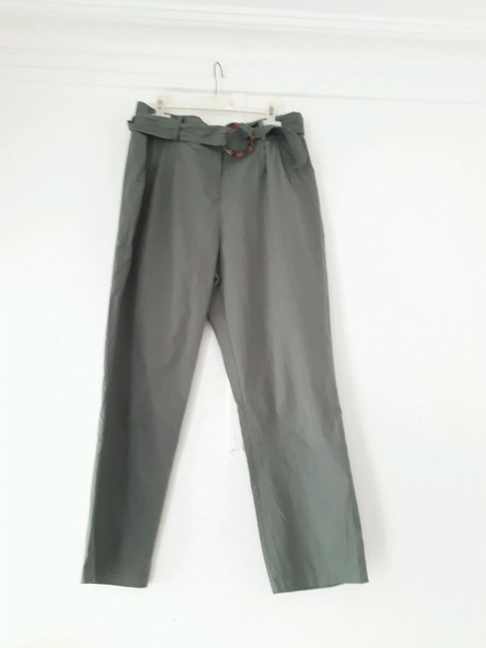 Pantalon droit vert kaki 40