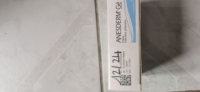 Crème anesthésiante lidocaine - photo numéro 2