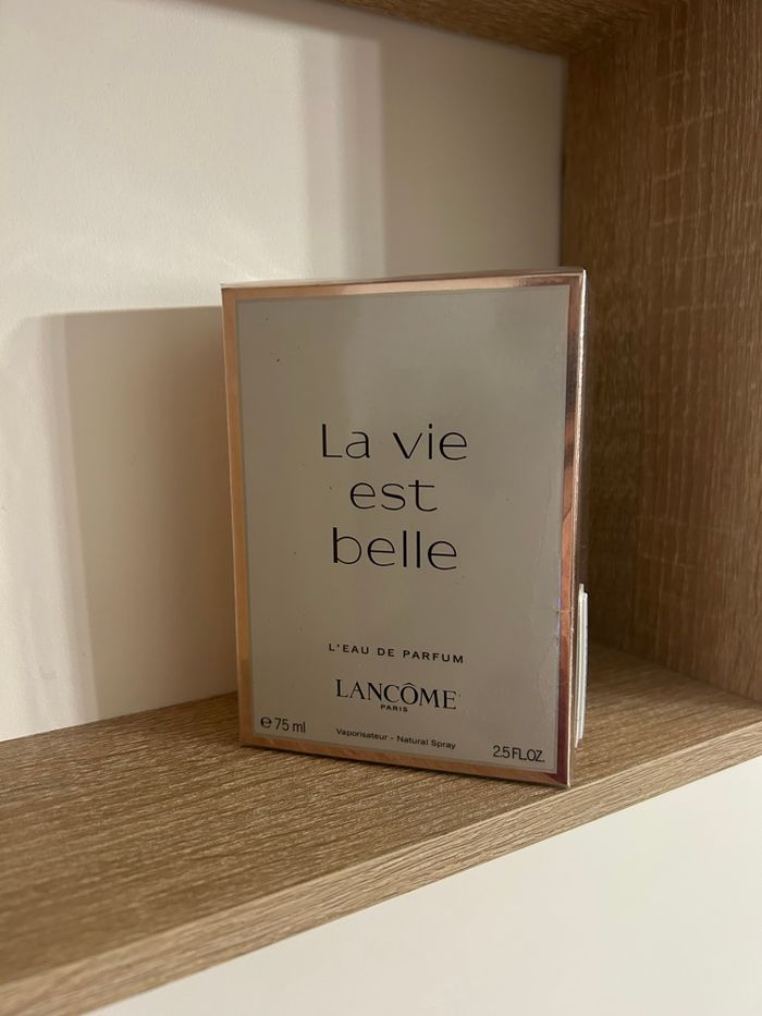 La vie est belle - photo numéro 1