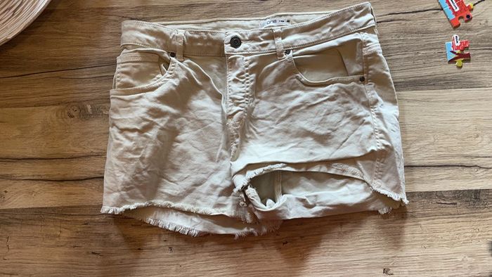 Jean jaune pale taille 38/40