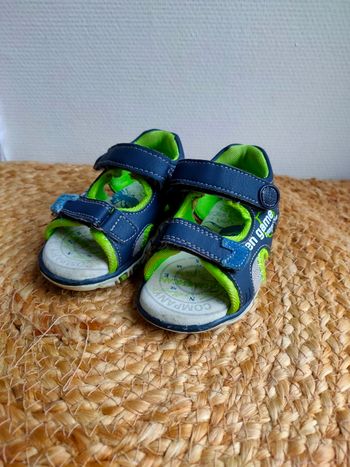 Sandales 1er pas taille 20