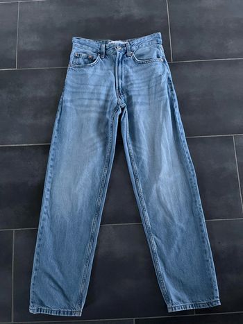 Jean 90’s straight Bershka taille française 32 homme