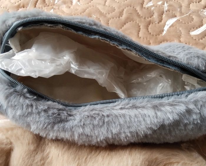 1 Trousse d'écolier. Grise ou beige. Au choix . - photo numéro 2