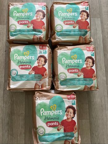 Mega pack de 120 couches pampers harmonie pants  taille 6