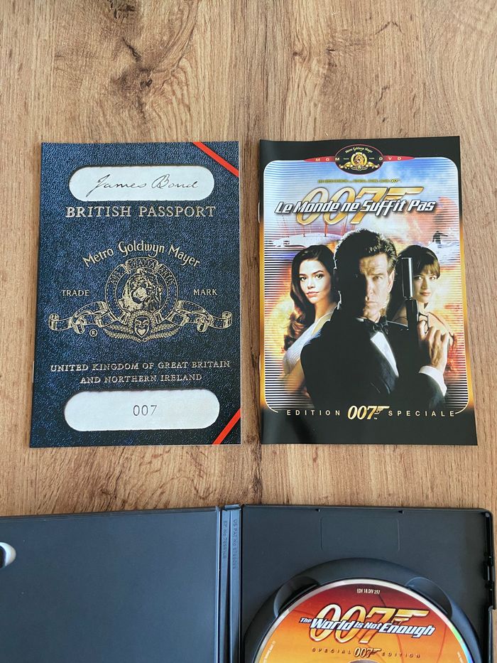 DVD James Bond 007 Le Monde ne suffit pas Édition spéciale - photo numéro 6