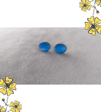 Boucles d'oreilles clous – Bleu opaline facetté - Collection Brume Bleue
