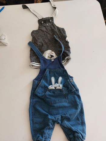 2 Salopettes  en 1 mois