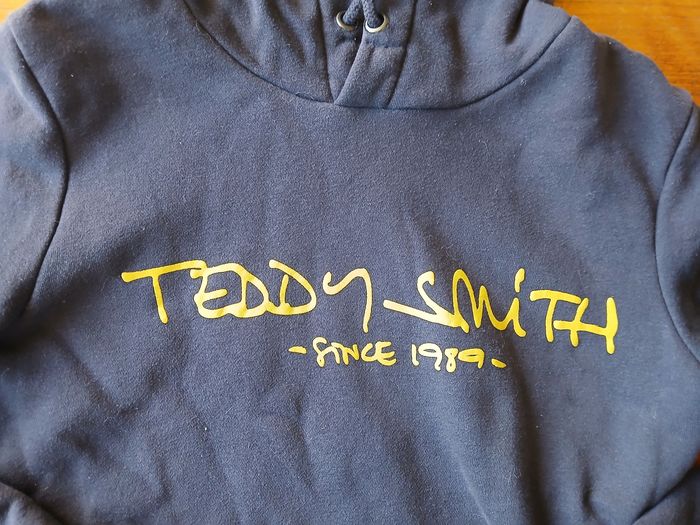 Sweat a capuche - photo numéro 2