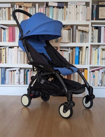 Poussette Yoyo Babyzen bleue pliable