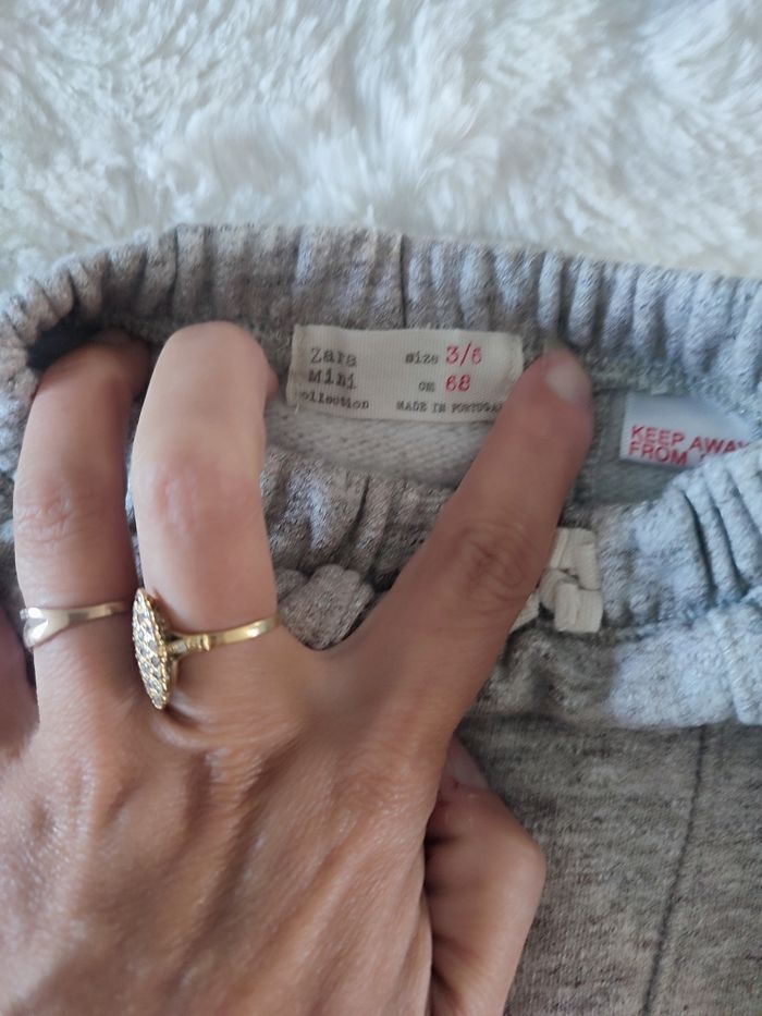 Pantalon gris Zara taille 3 mois - photo numéro 2