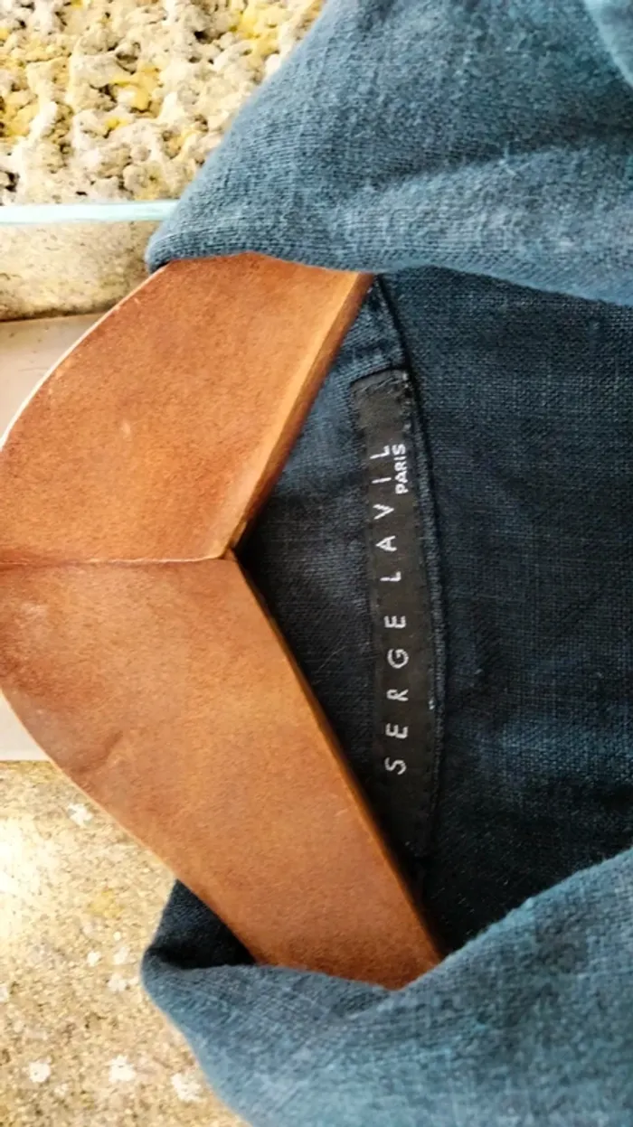 Chemise marine Serge Lavil / taille 42/44 - photo numéro 7