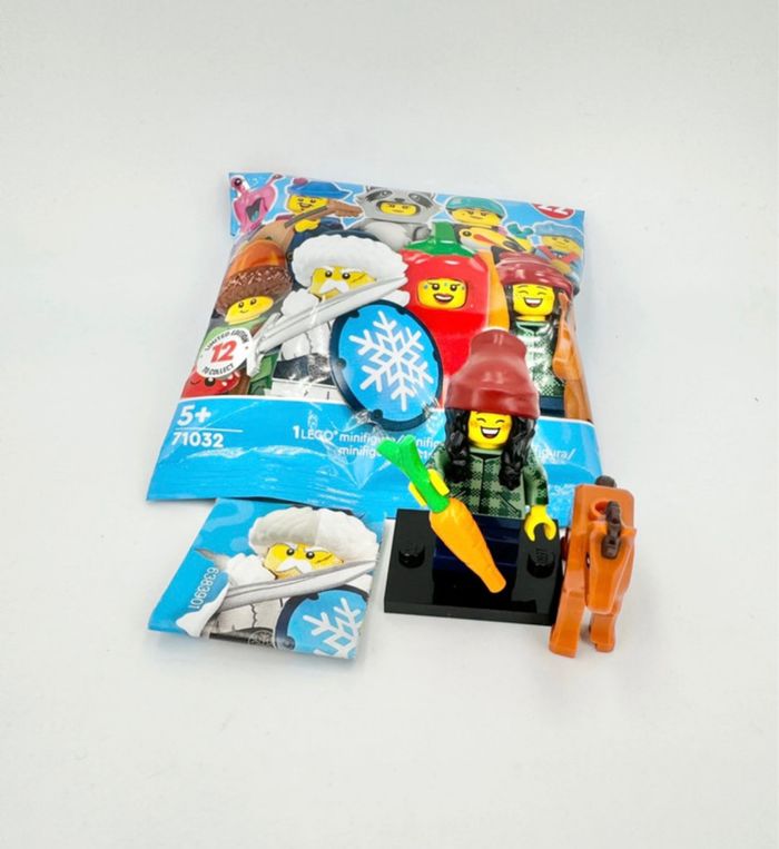 Lego Figurines Série 22 (Réf. 71032) : nº5, Le Cheval et la Palefrenière - NEUF