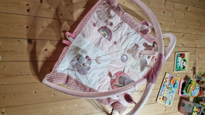 Tapis d eveil avec arche