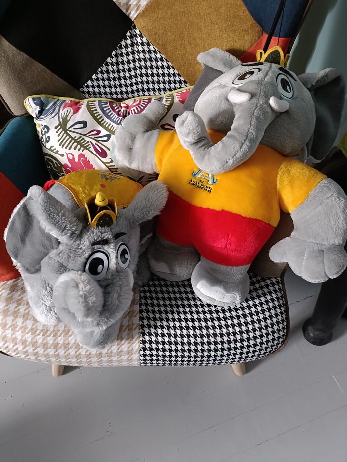 DEUX PELUCHES ELEPHANTS ASEAN GAME 1998
