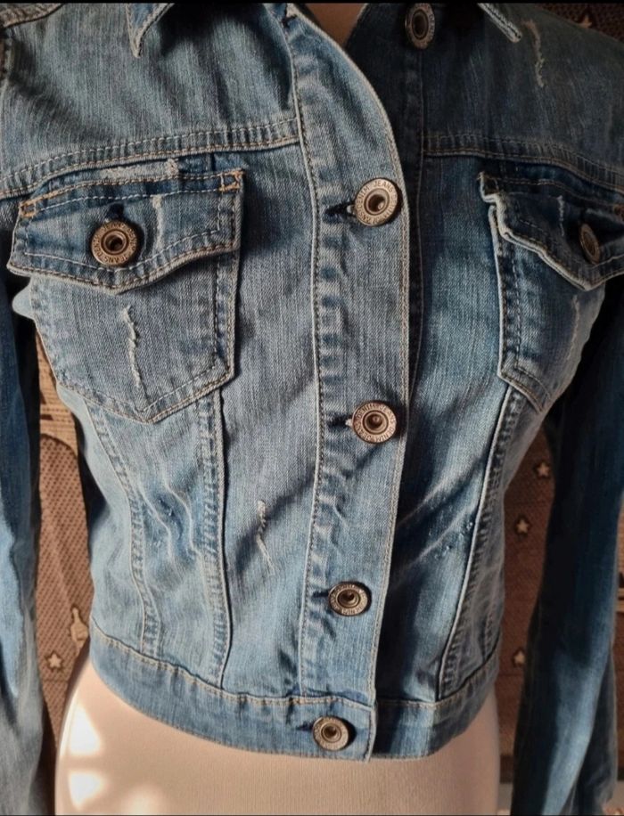Veste en jean effet usé taille S - photo numéro 2