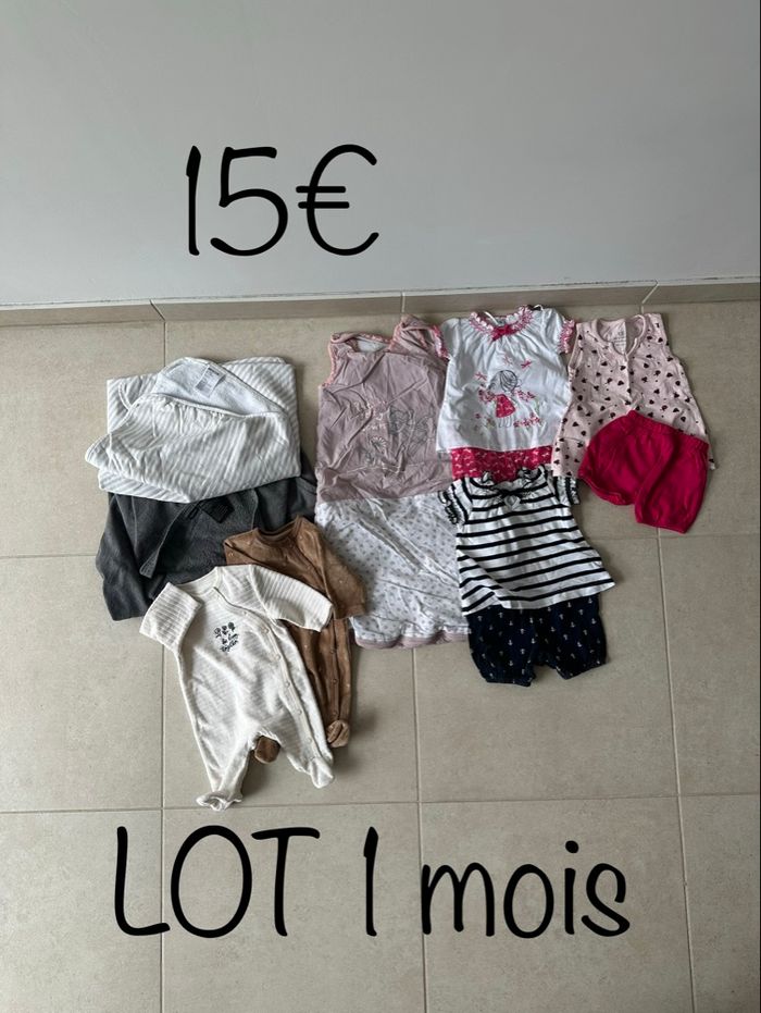 Lot 1 mois bébé fille