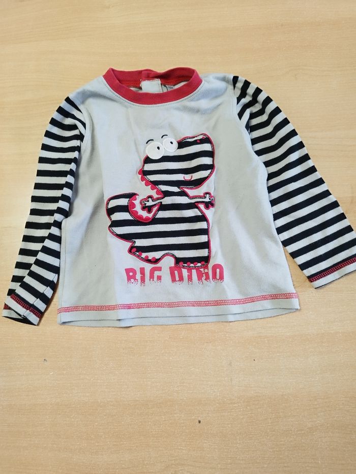 Lot pulls 24 mois - photo numéro 2