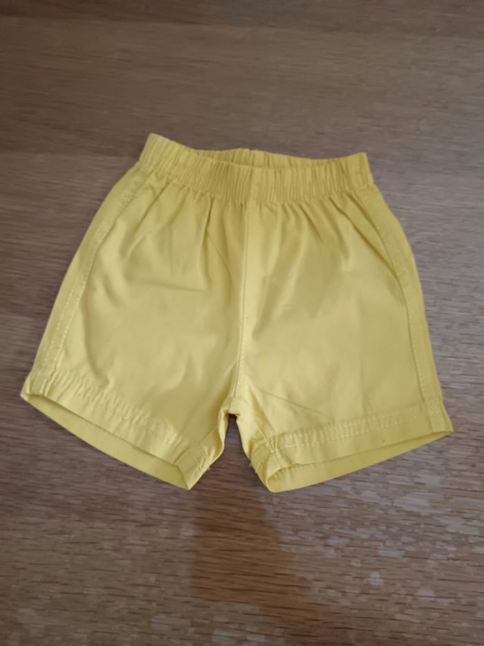 3 shorts - photo numéro 4