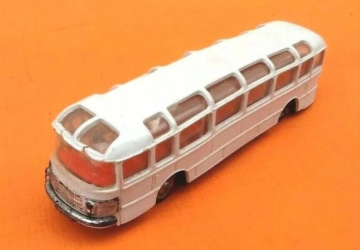 Années 1960 Autocar Saviem SCI N° 528 Les Microminiatures de Norev - photo numéro 6