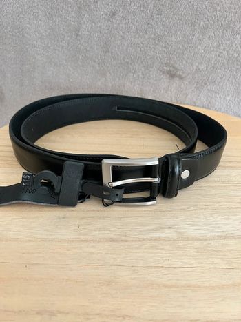 Ceinture en cuir noir taille 115 cm