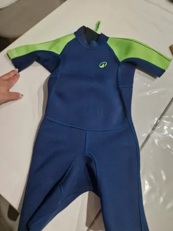 Combinaison piscine Taille 5/6 ans