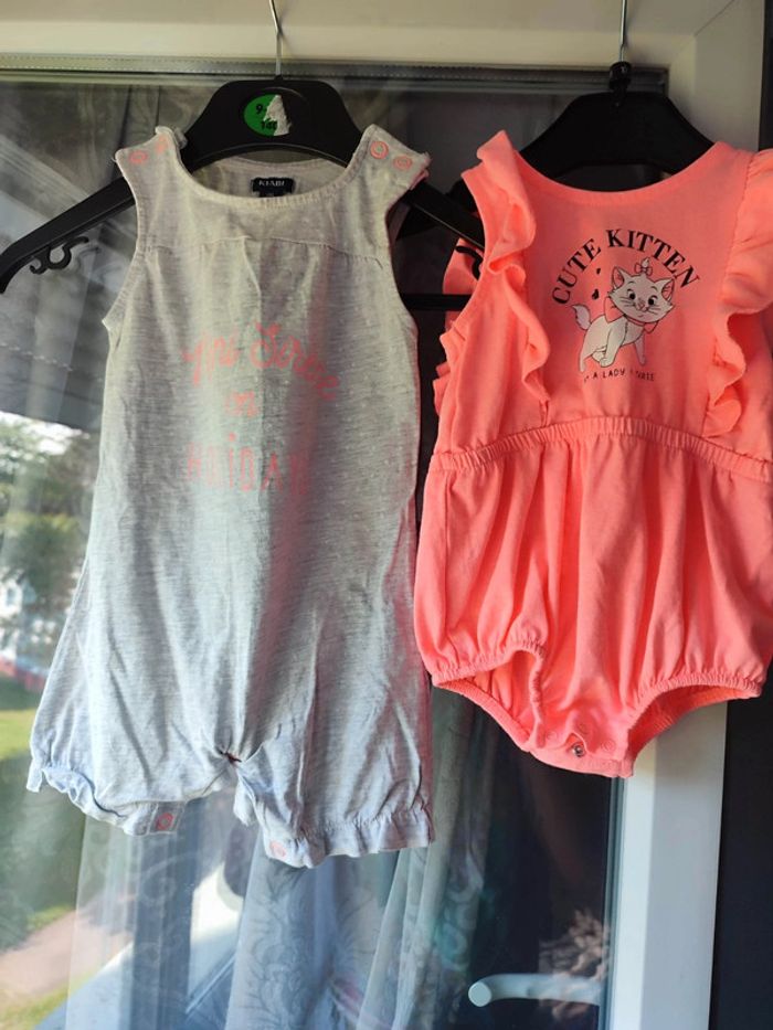 Lot de deux combi short 9 mois