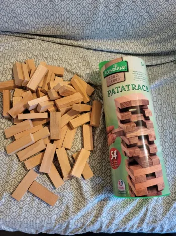 Jeu en bois tour de briques PATATRACK