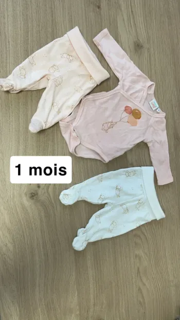 Lot Disney 1 mois