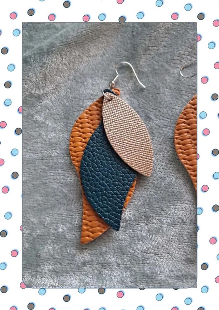 Boucles d’oreilles pendantes – Neuves - photo numéro 2